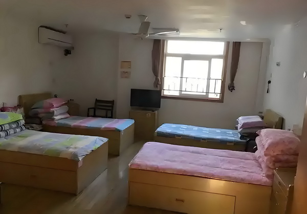 大学毕业生入深圳户口_变态男躲女神床下，尺度生猛的日本电影！ 变态男躲女本电影地址0张